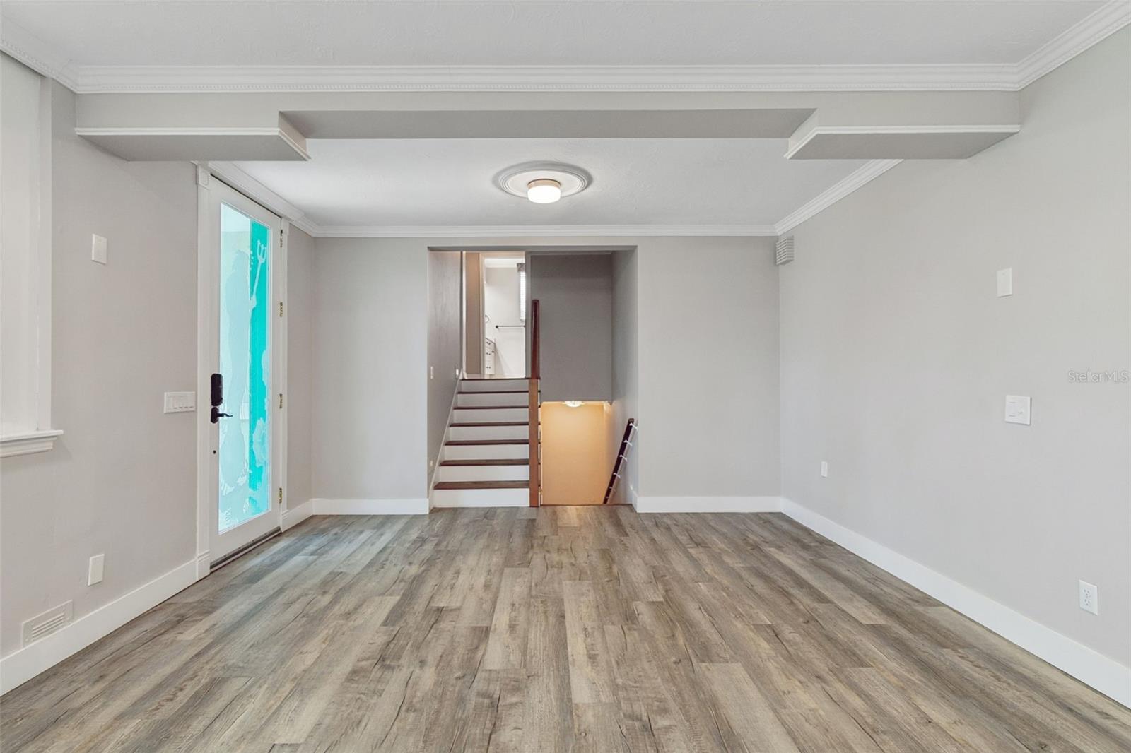 904 BAYSHORE DR — photo 17