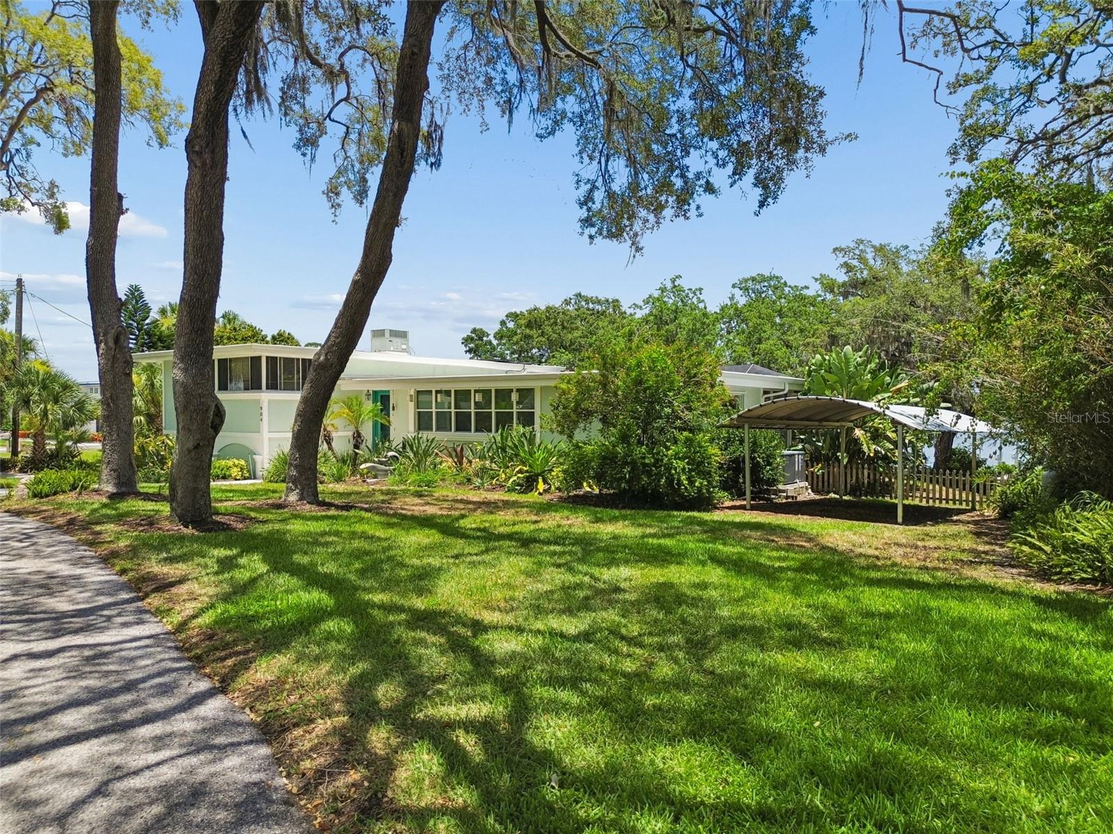 904 BAYSHORE DR — photo 59