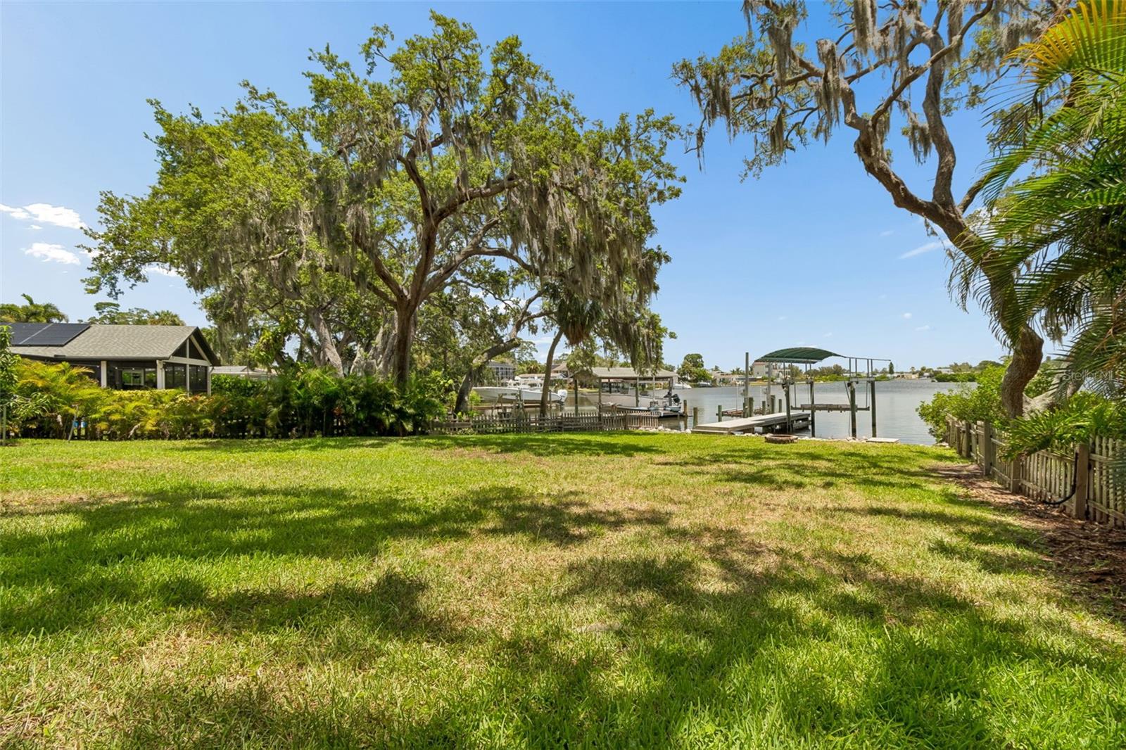 904 BAYSHORE DR — photo 53