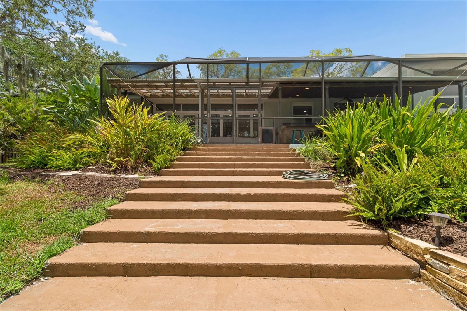 904 BAYSHORE DR — photo 47