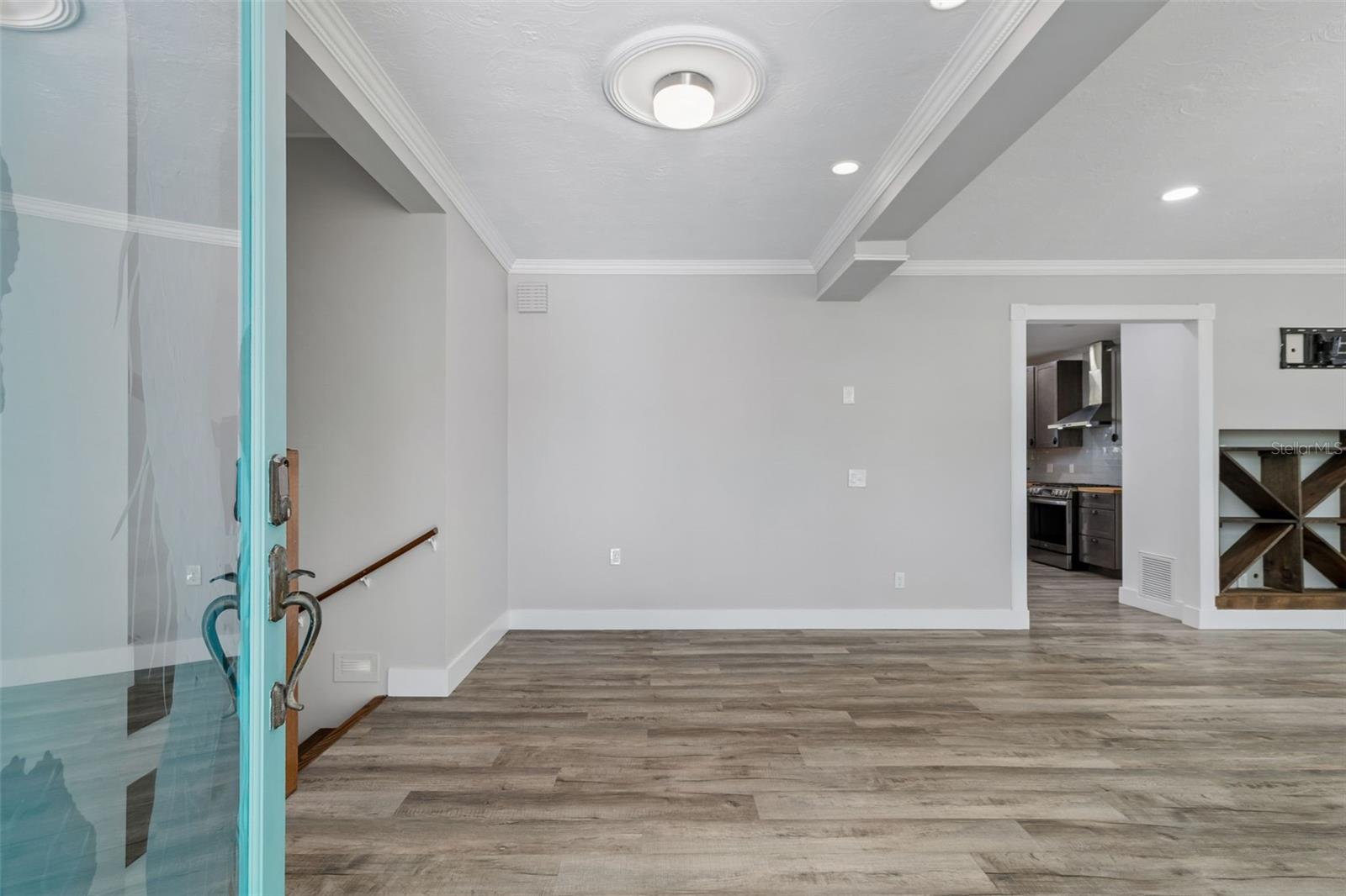 904 BAYSHORE DR — photo 3
