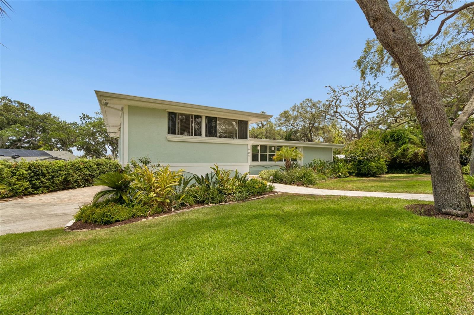 904 BAYSHORE DR — photo 48