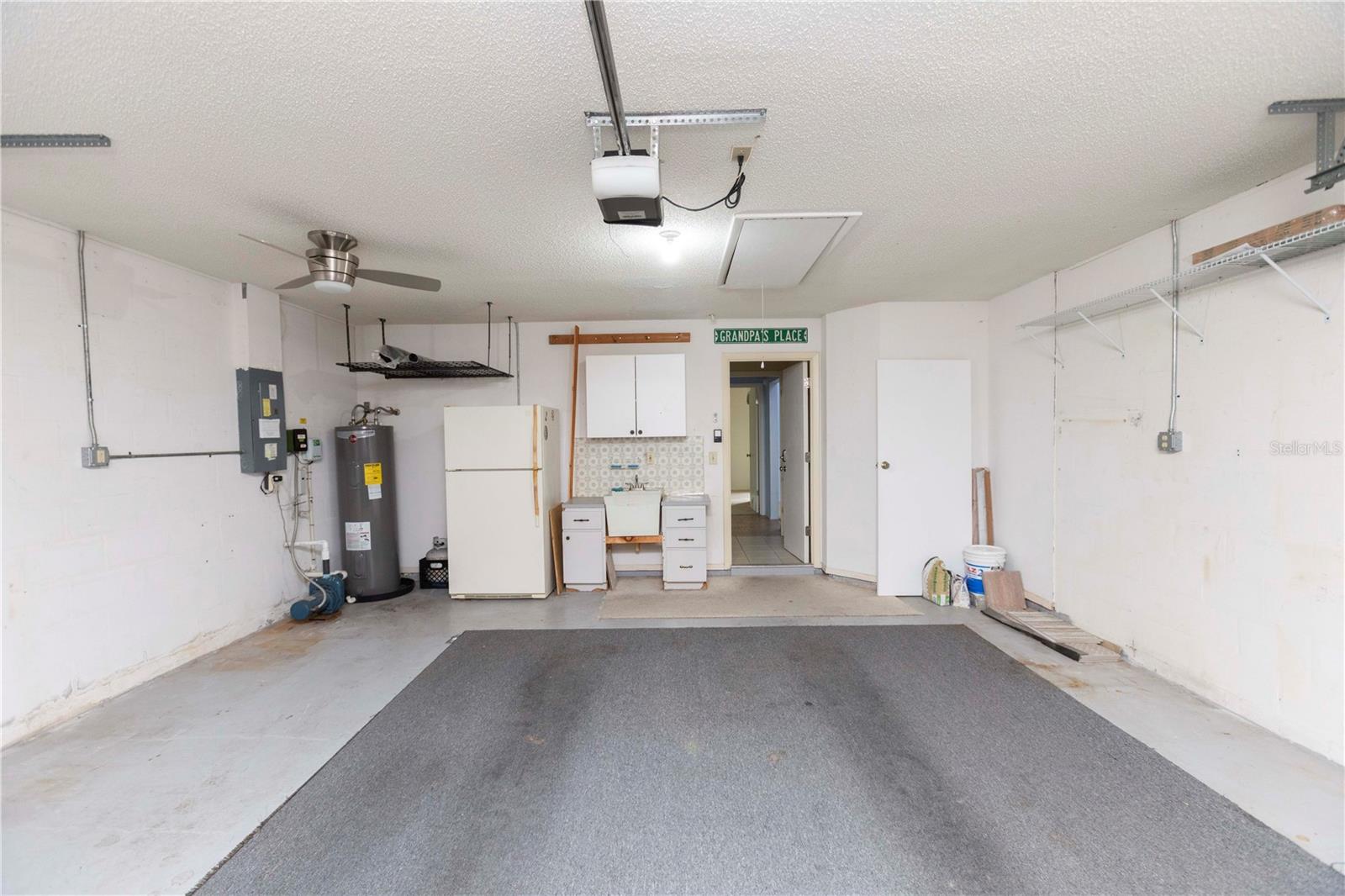 8900 WHISTLER WAY — photo 28