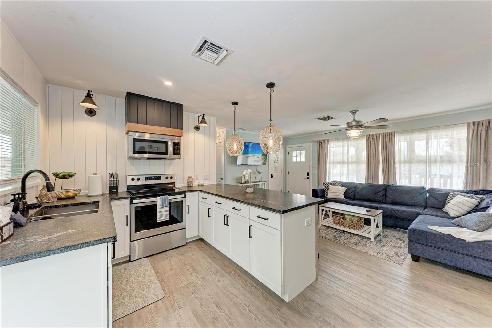2304 BAHIA VISTA ST — photo 7