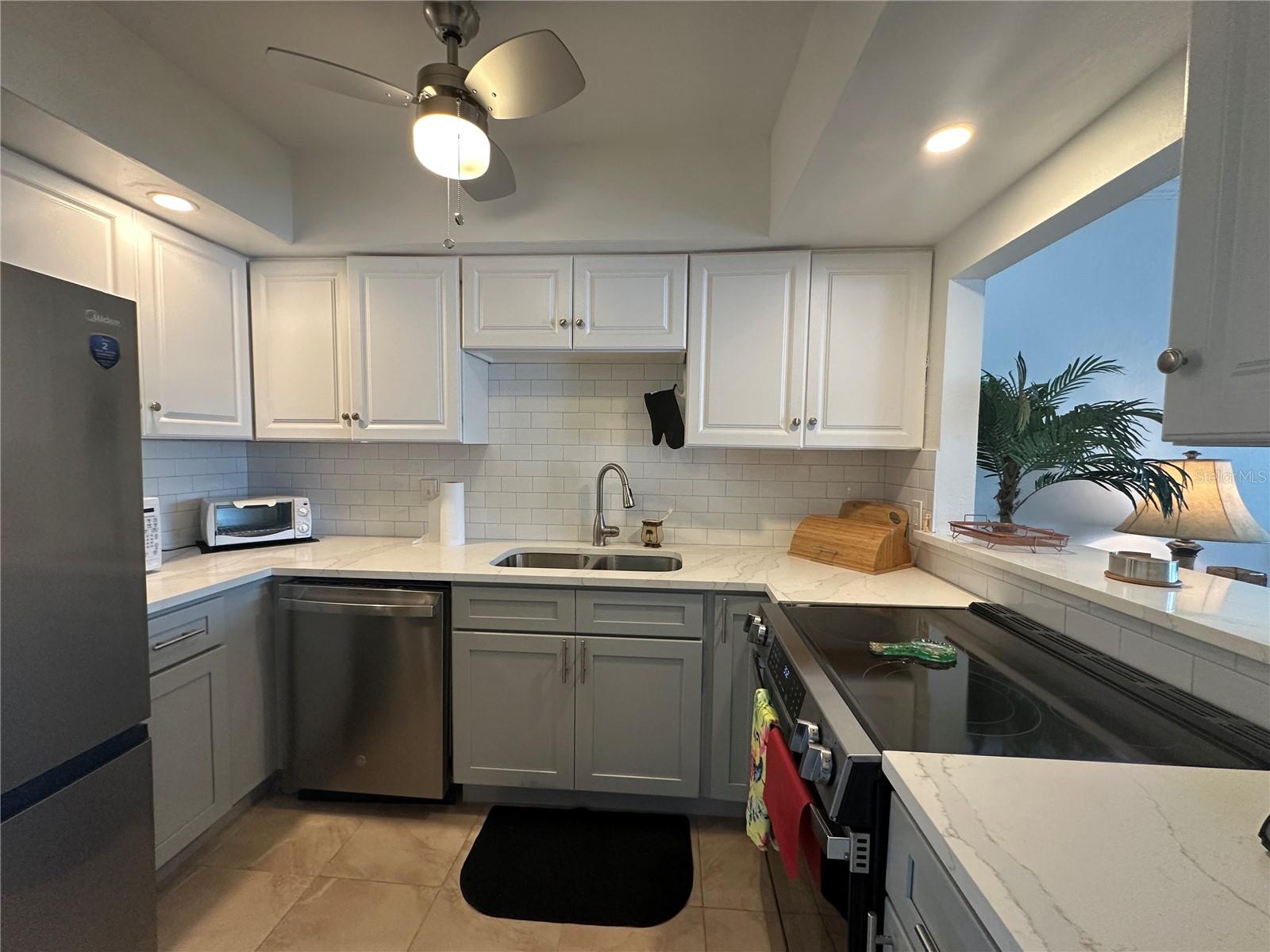6161 GULF WINDS DR #150 — photo 3