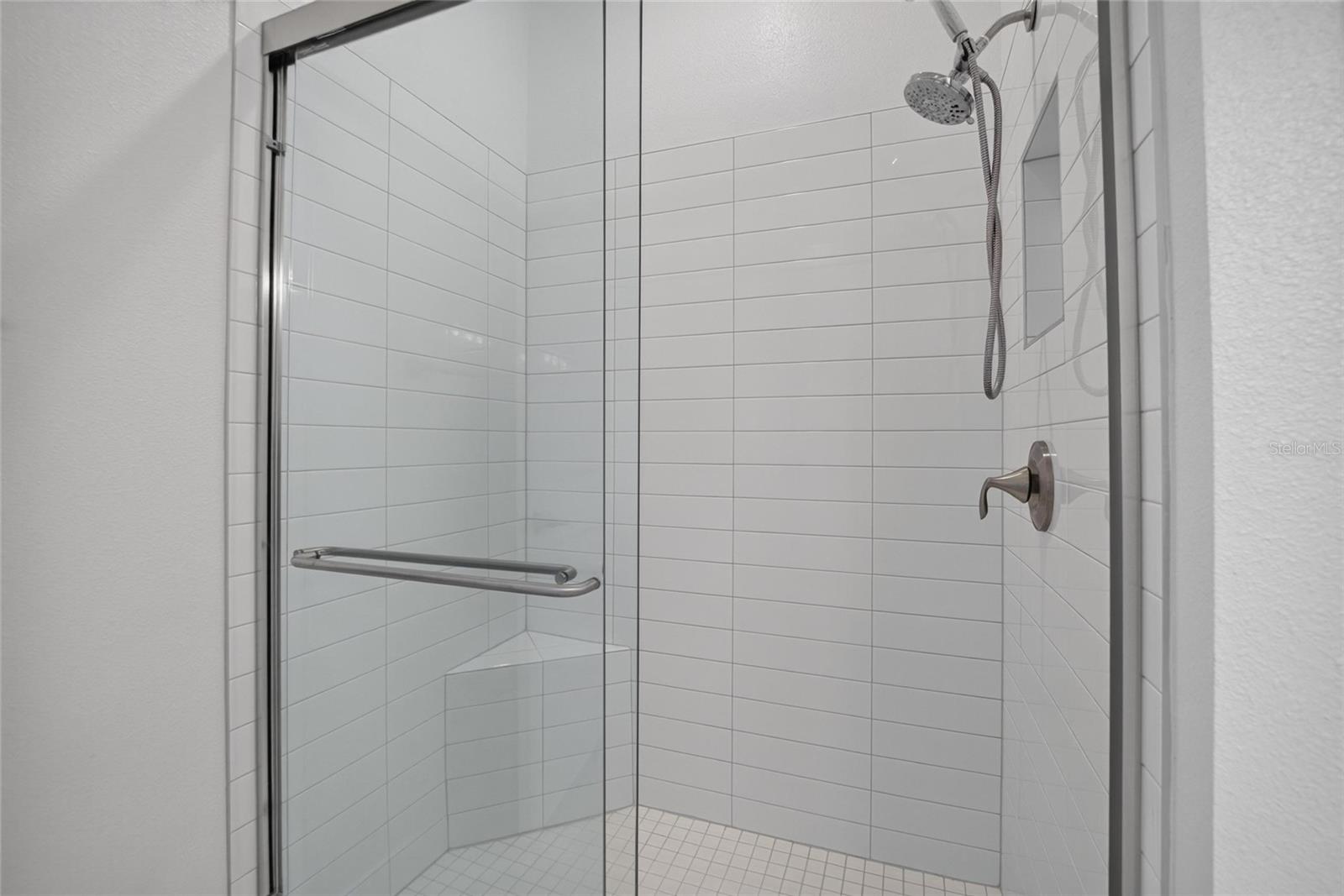 5513 LITTLE PATH DR — photo 31