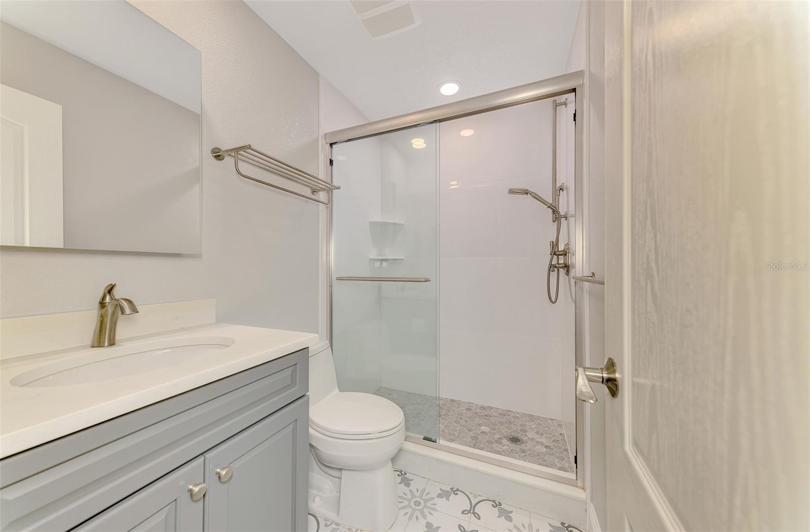 1608 STICKNEY POINT RD #8-107 — photo 32