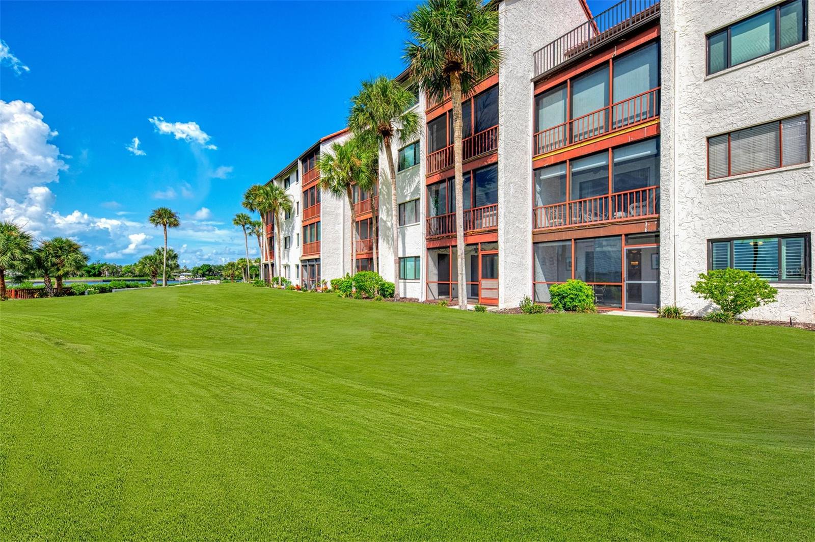 1608 STICKNEY POINT RD #8-107 — photo 45