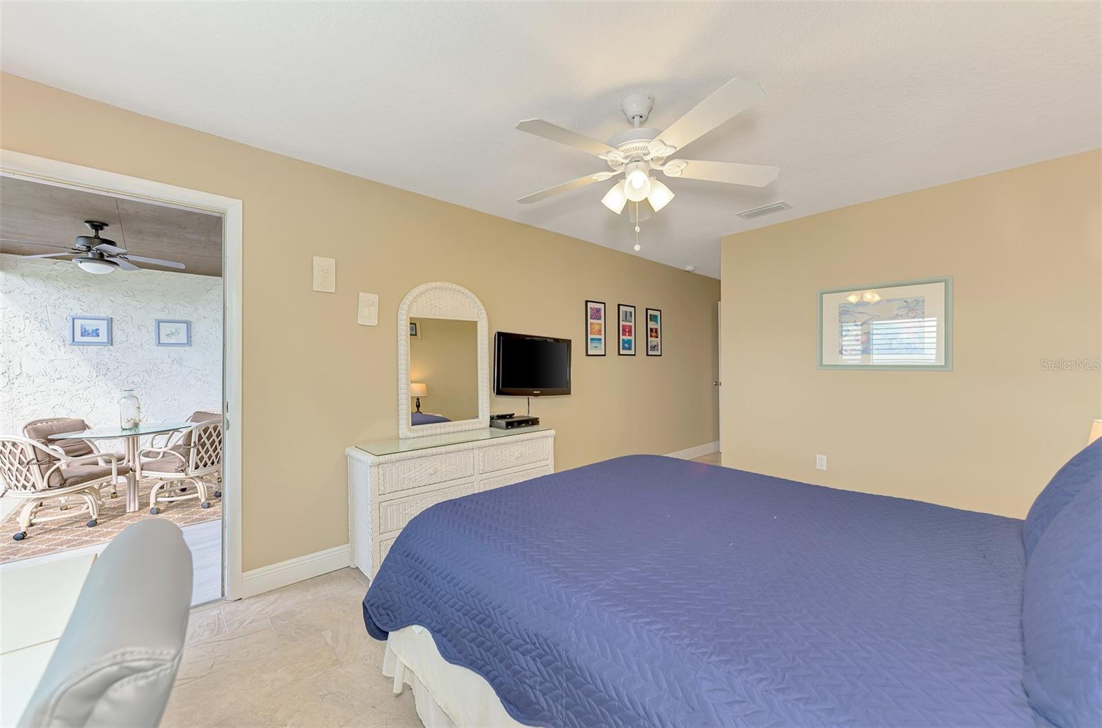 1608 STICKNEY POINT RD #8-107 — photo 31
