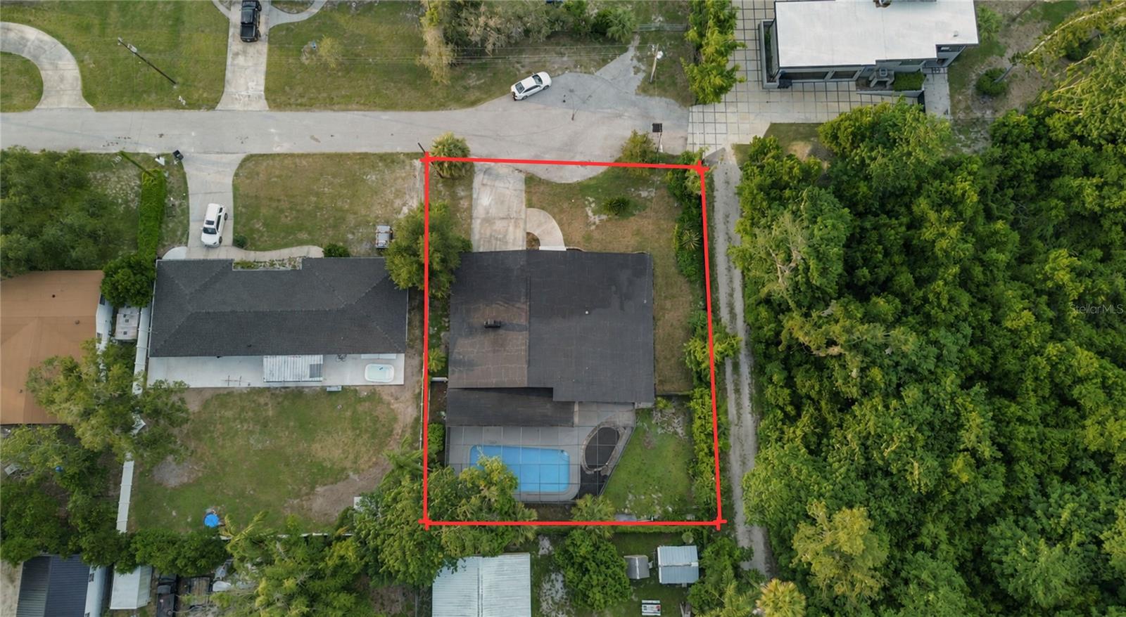5627 OAKLAND DR — photo 40