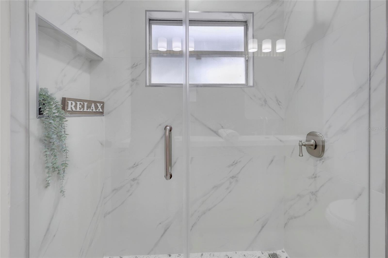 5627 OAKLAND DR — photo 26