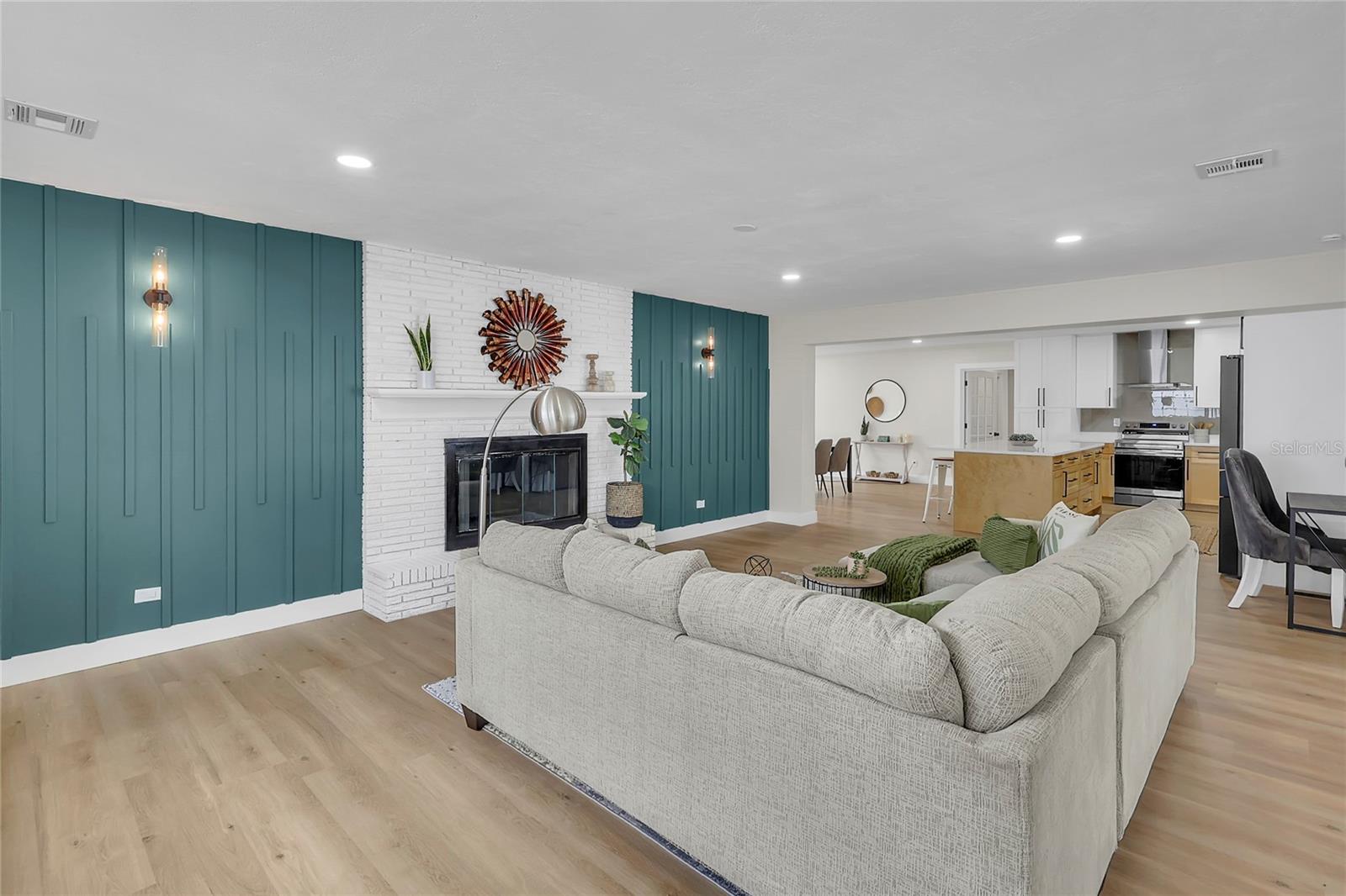 5627 OAKLAND DR — photo 15