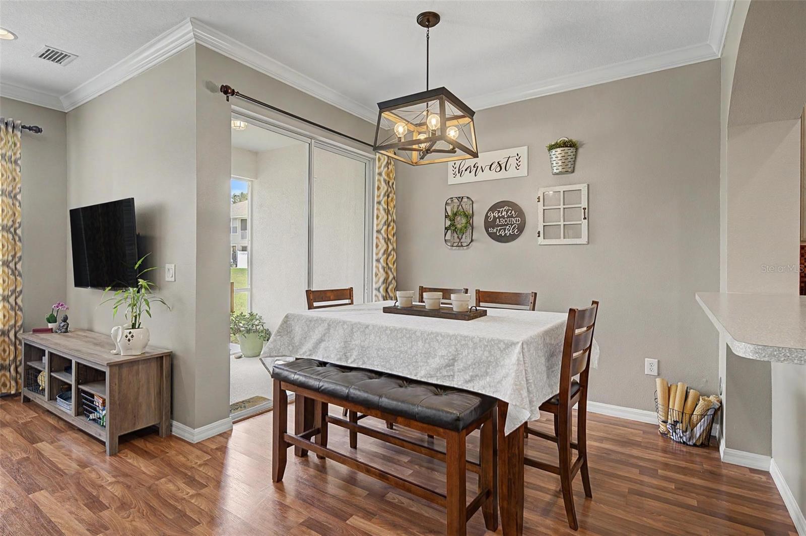 2145 PARK CRESCENT DR — photo 5