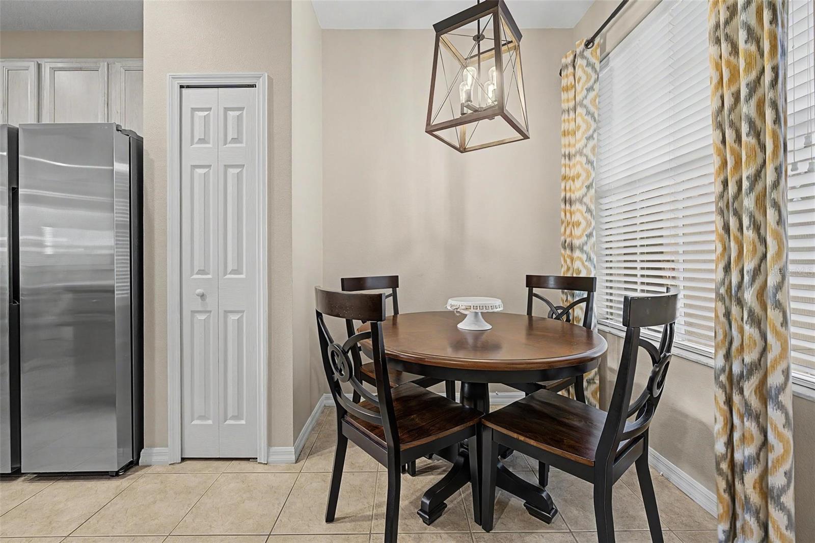 2145 PARK CRESCENT DR — photo 7