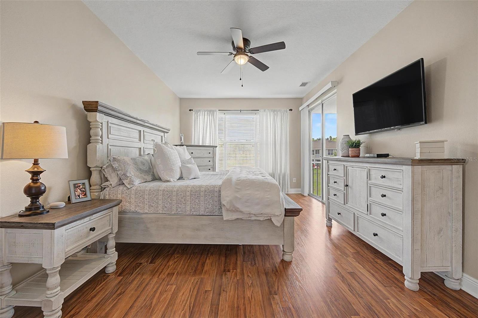 2145 PARK CRESCENT DR — photo 11