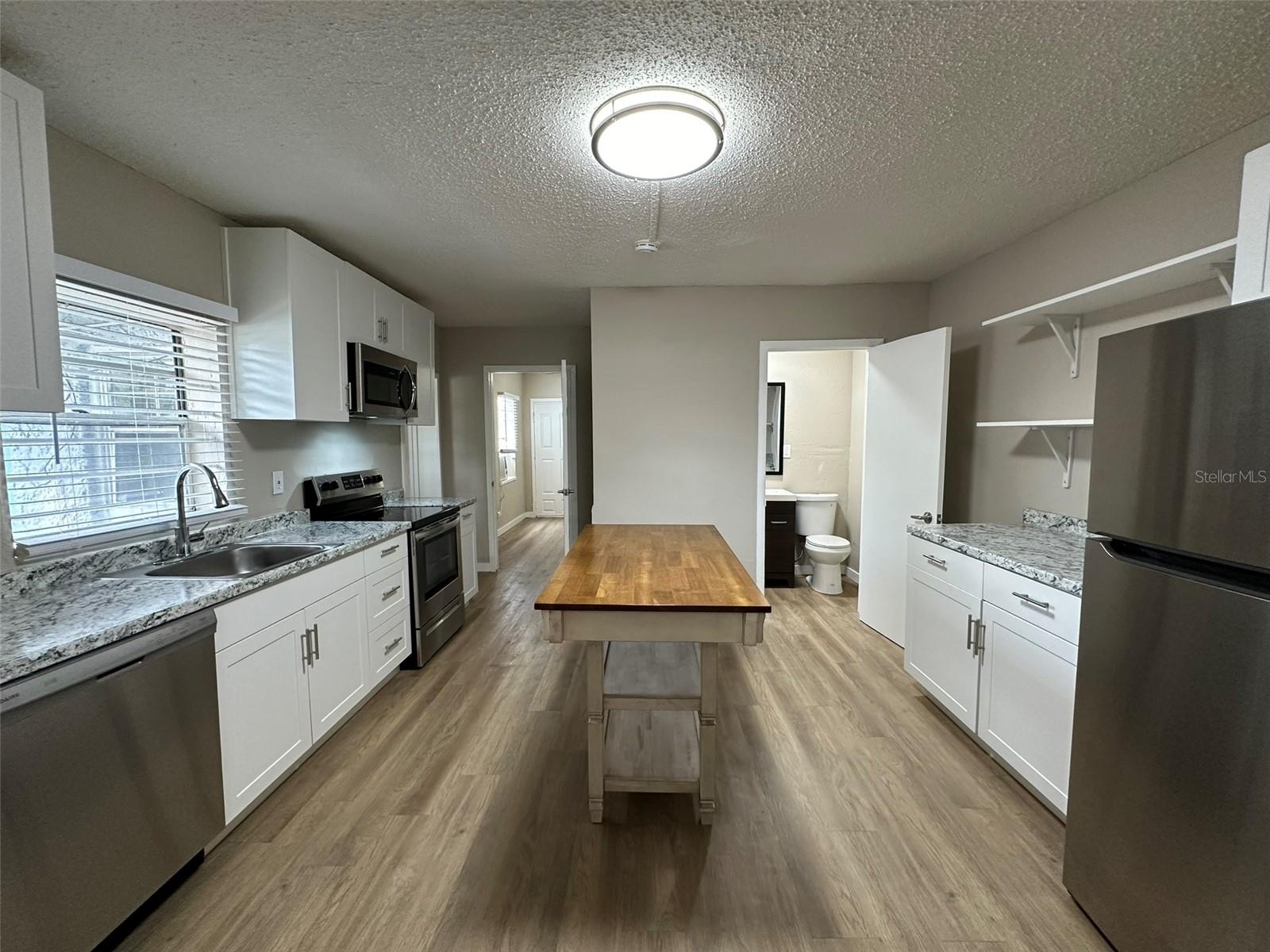 1028 E 17TH AVE — photo 9