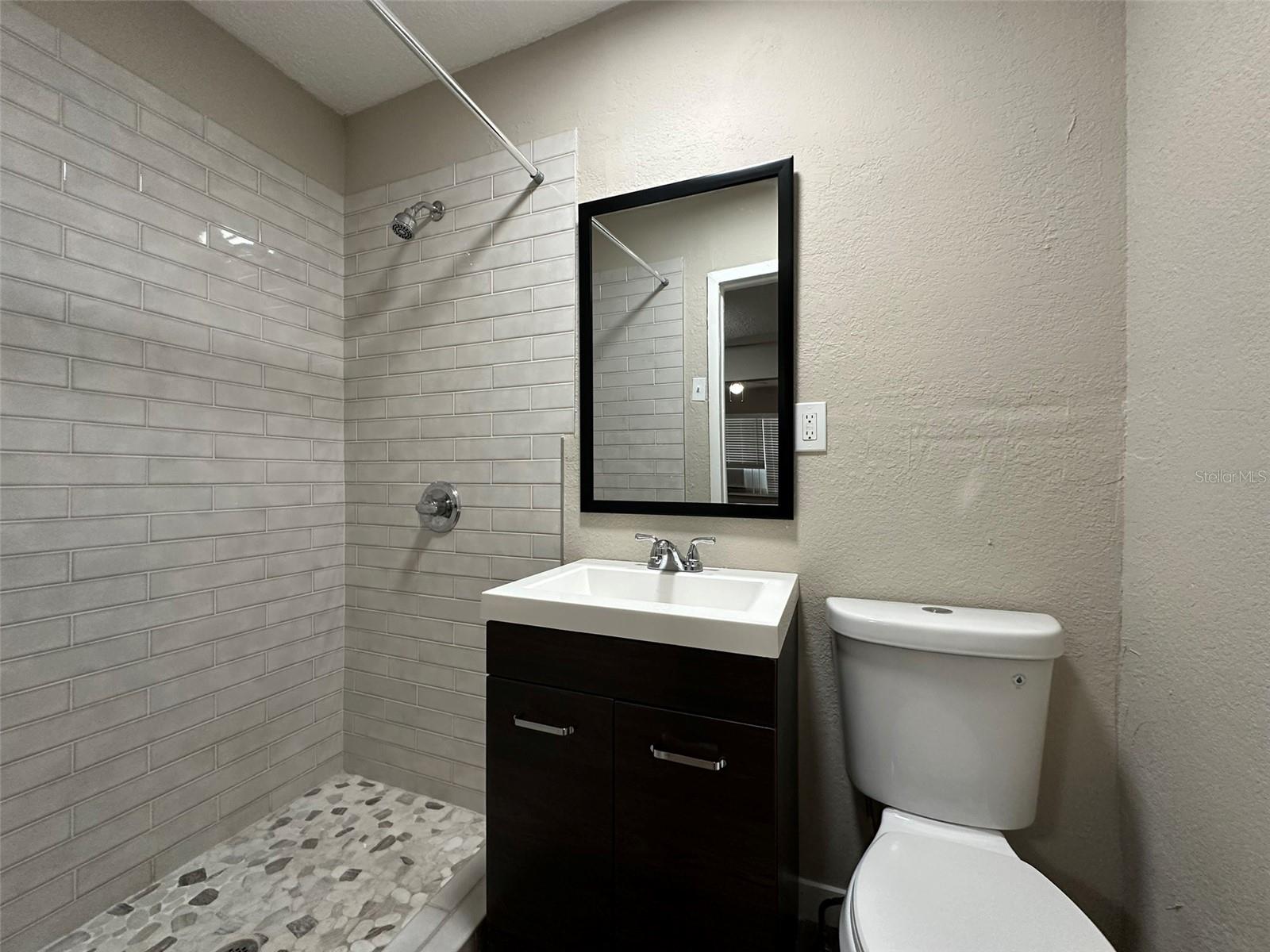 1028 E 17TH AVE — photo 21