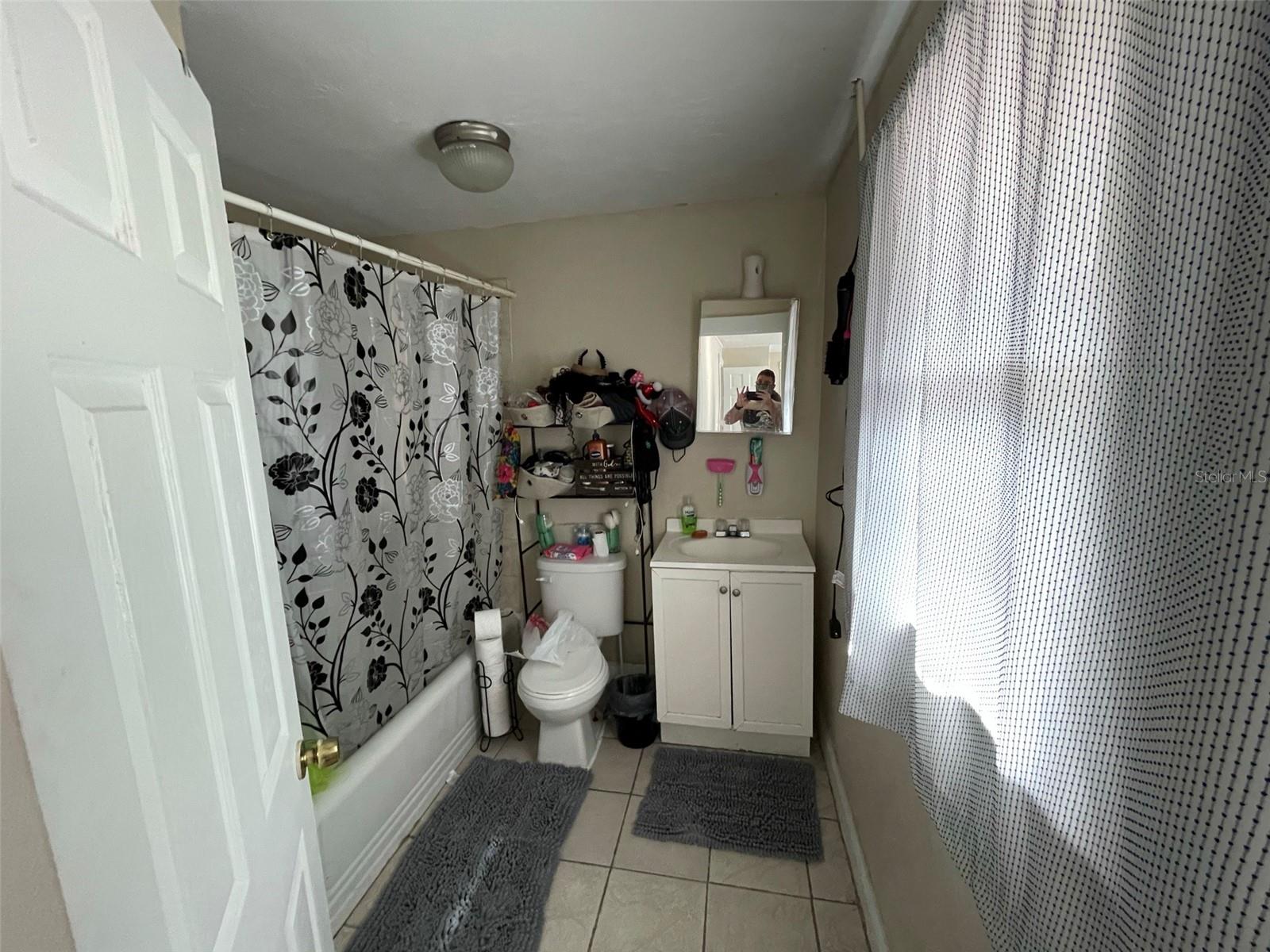 1028 E 17TH AVE — photo 37