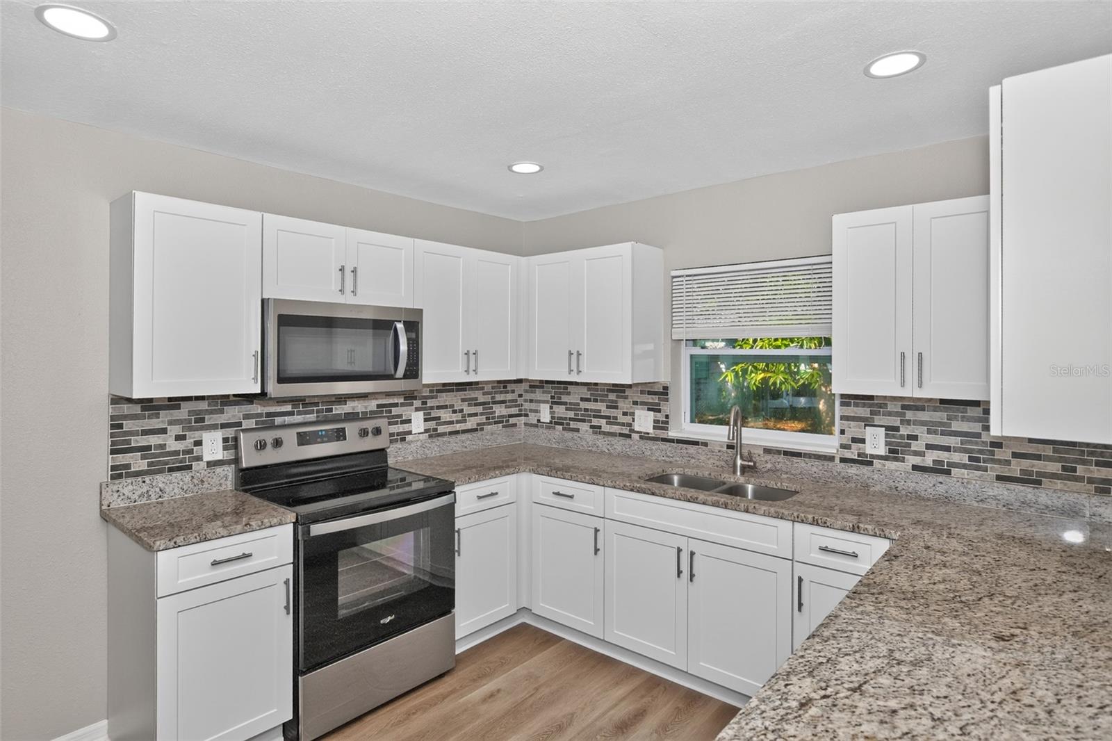 5131 ARAGON WAY S — photo 5