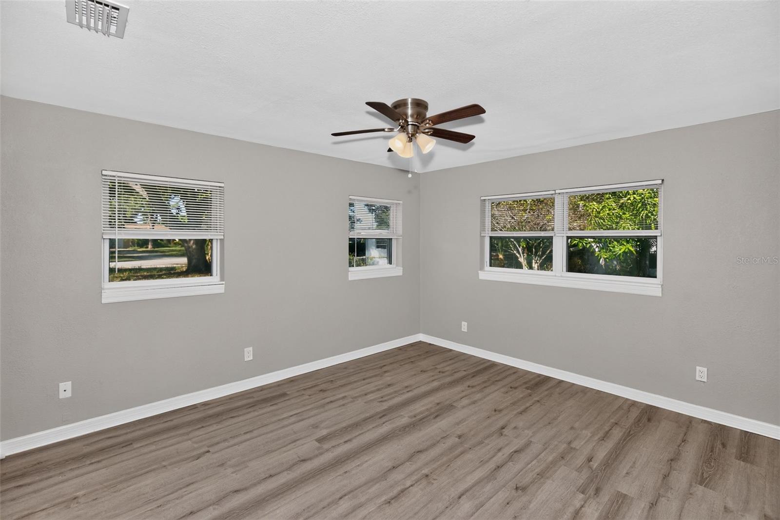 5131 ARAGON WAY S — photo 15