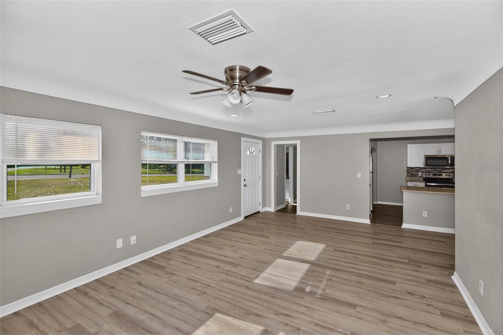 5131 ARAGON WAY S — photo 9