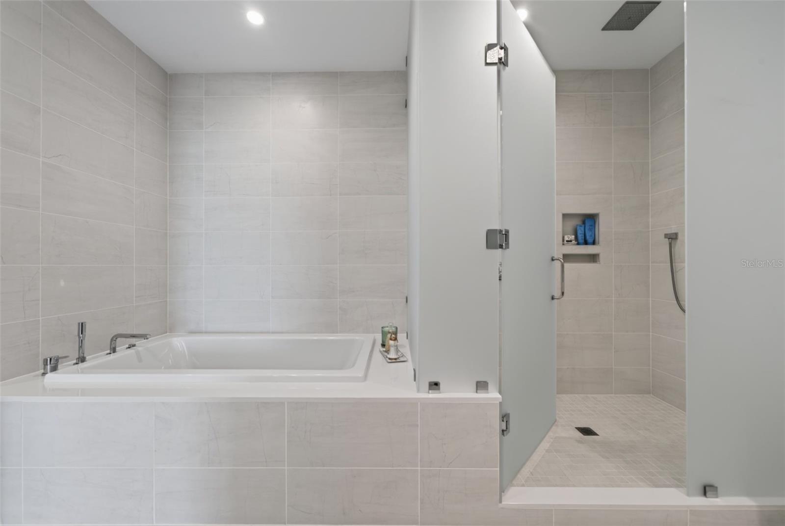 301 QUAY COMMONS #1903 — photo 63