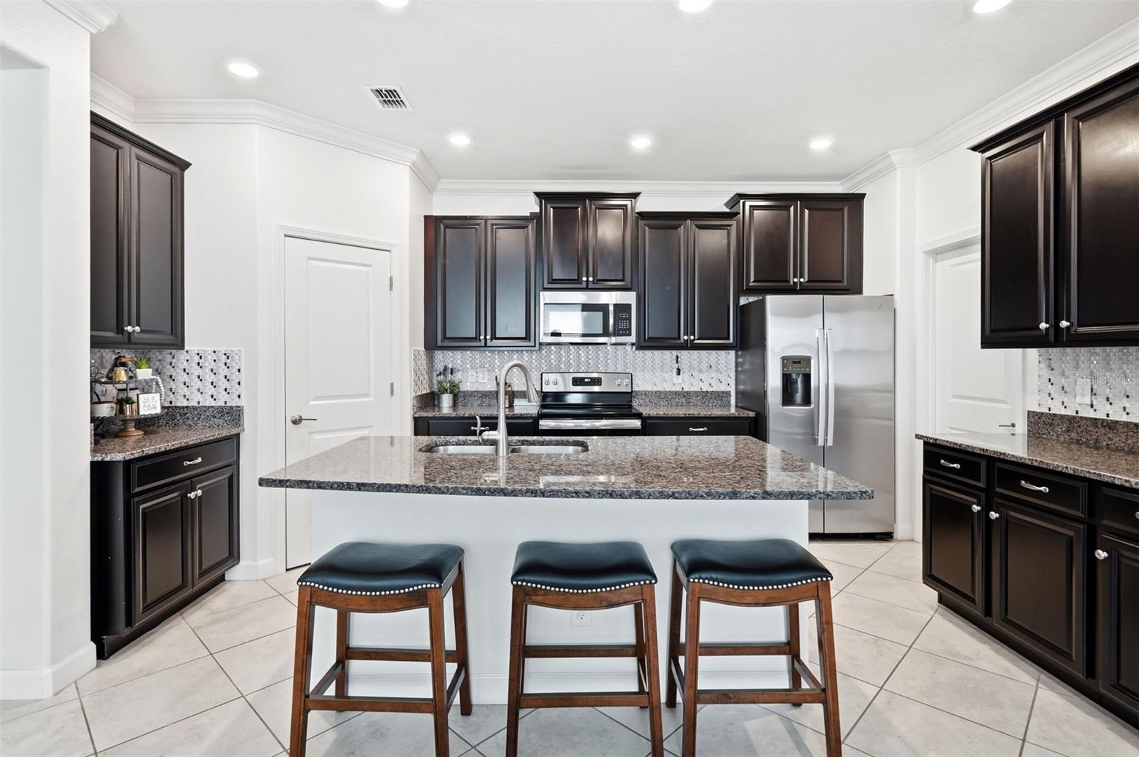 11706 SUNBURST MARBLE RD — photo 2