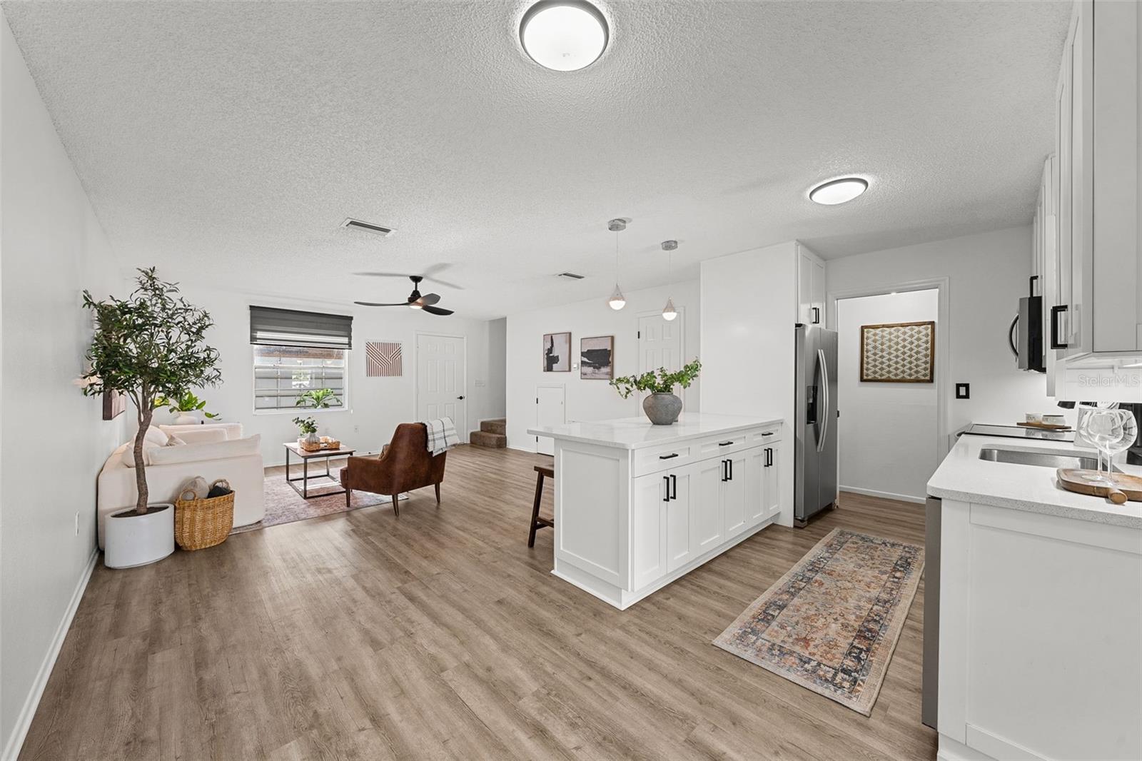 11917 CONGRESSIONAL DR — photo 16