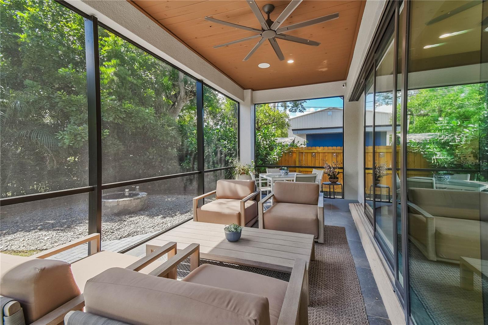 1551 PASADENA DR — photo 27