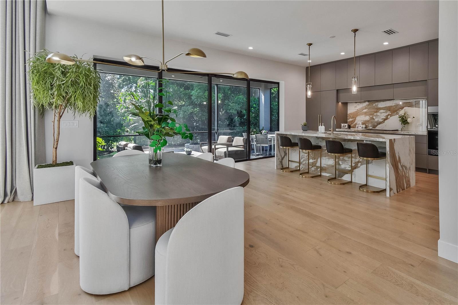 1551 PASADENA DR — photo 18