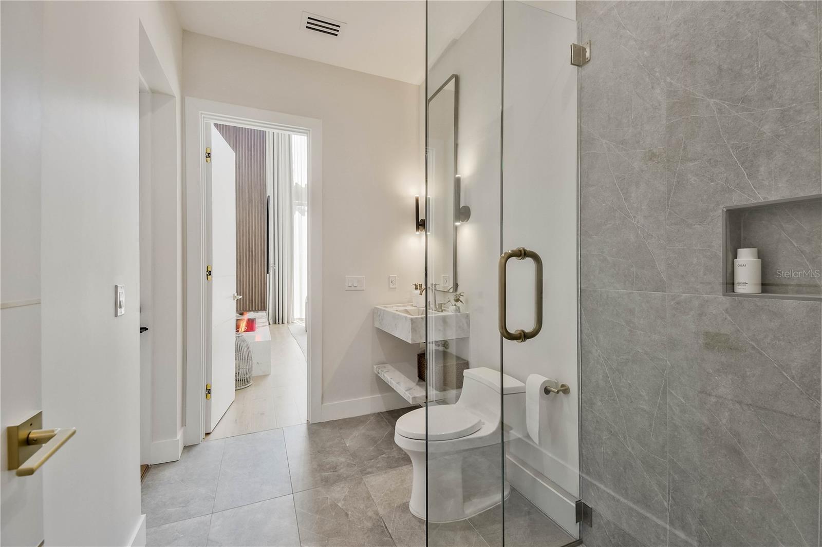 1551 PASADENA DR — photo 17