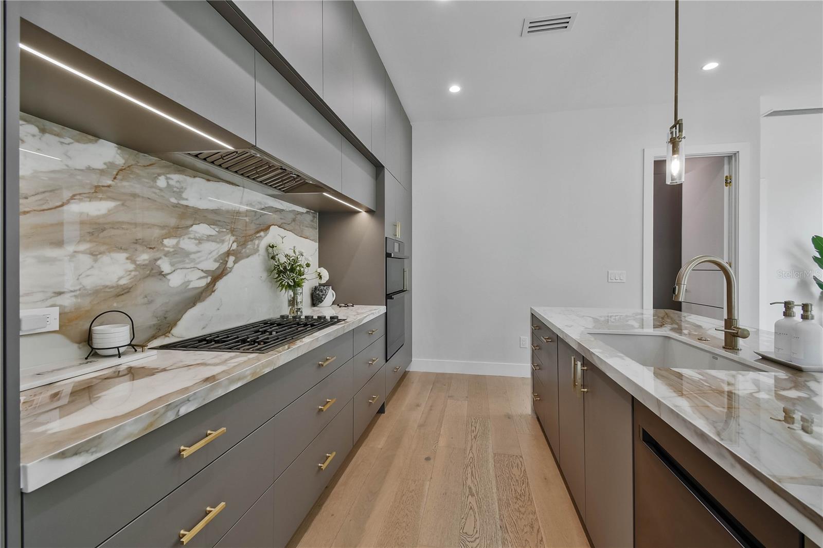 1551 PASADENA DR — photo 22