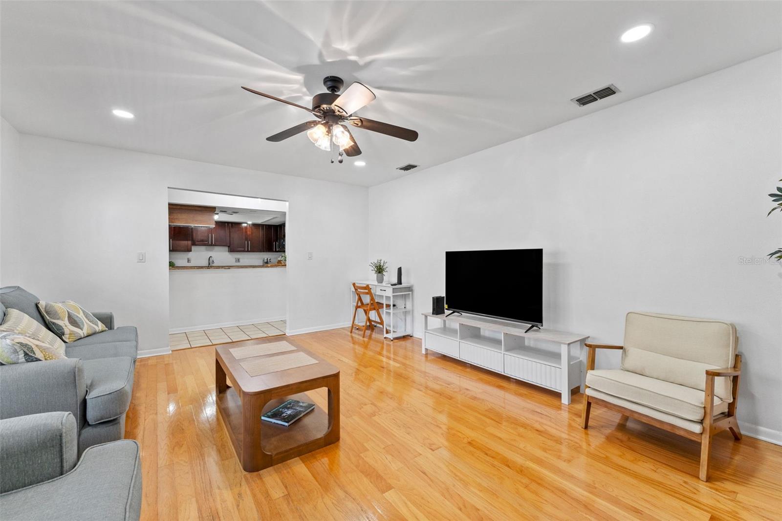 4614 W FIG ST #B — photo 5