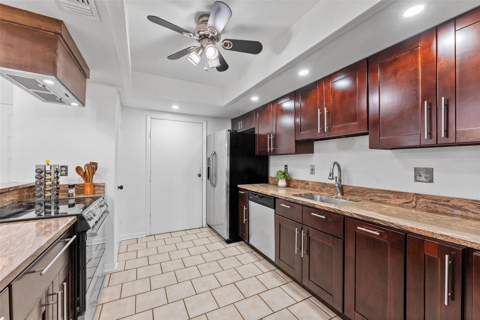 4614 W FIG ST #B — photo 11
