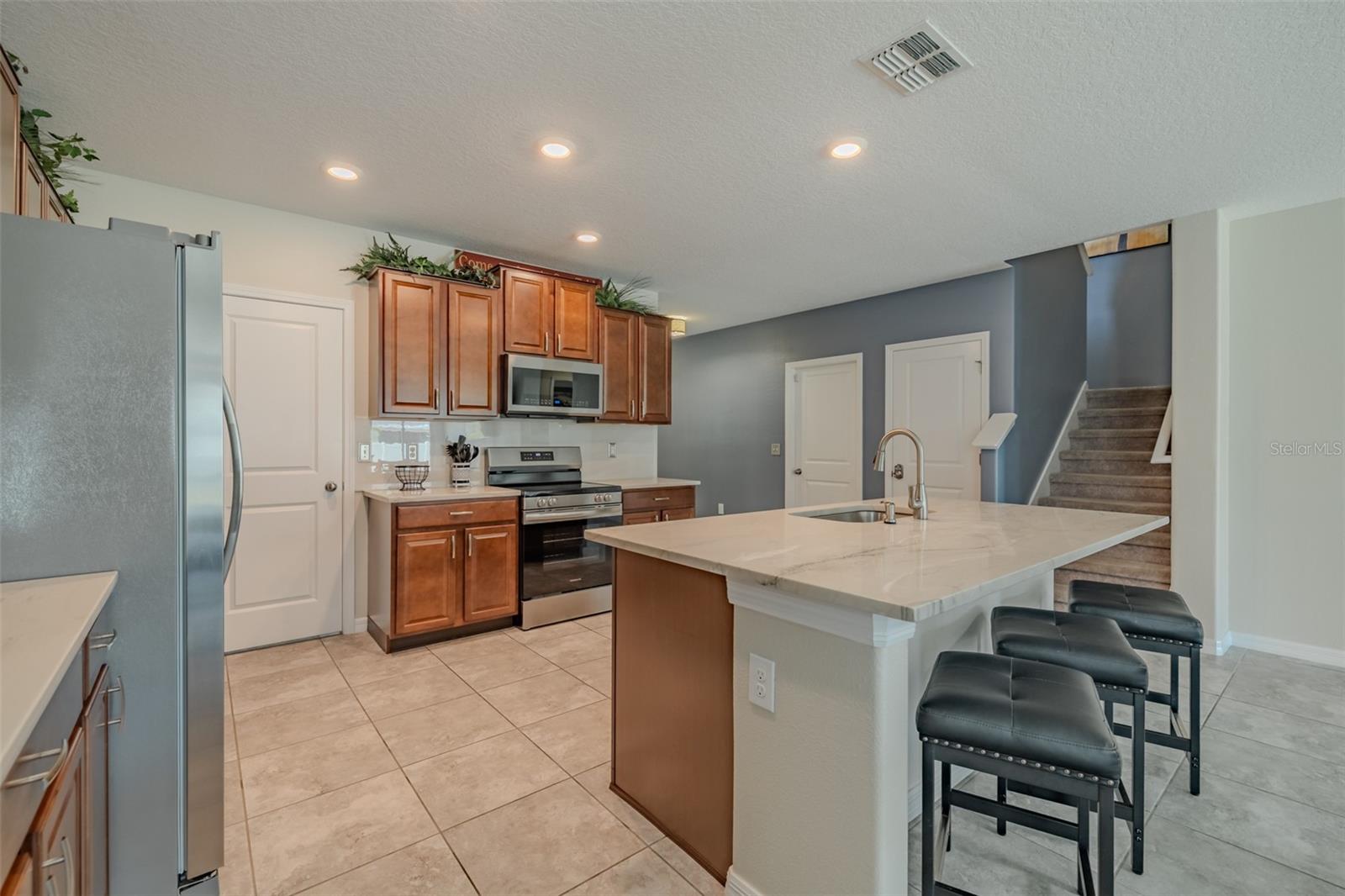 16712 MYRTLE SAND DR — photo 10