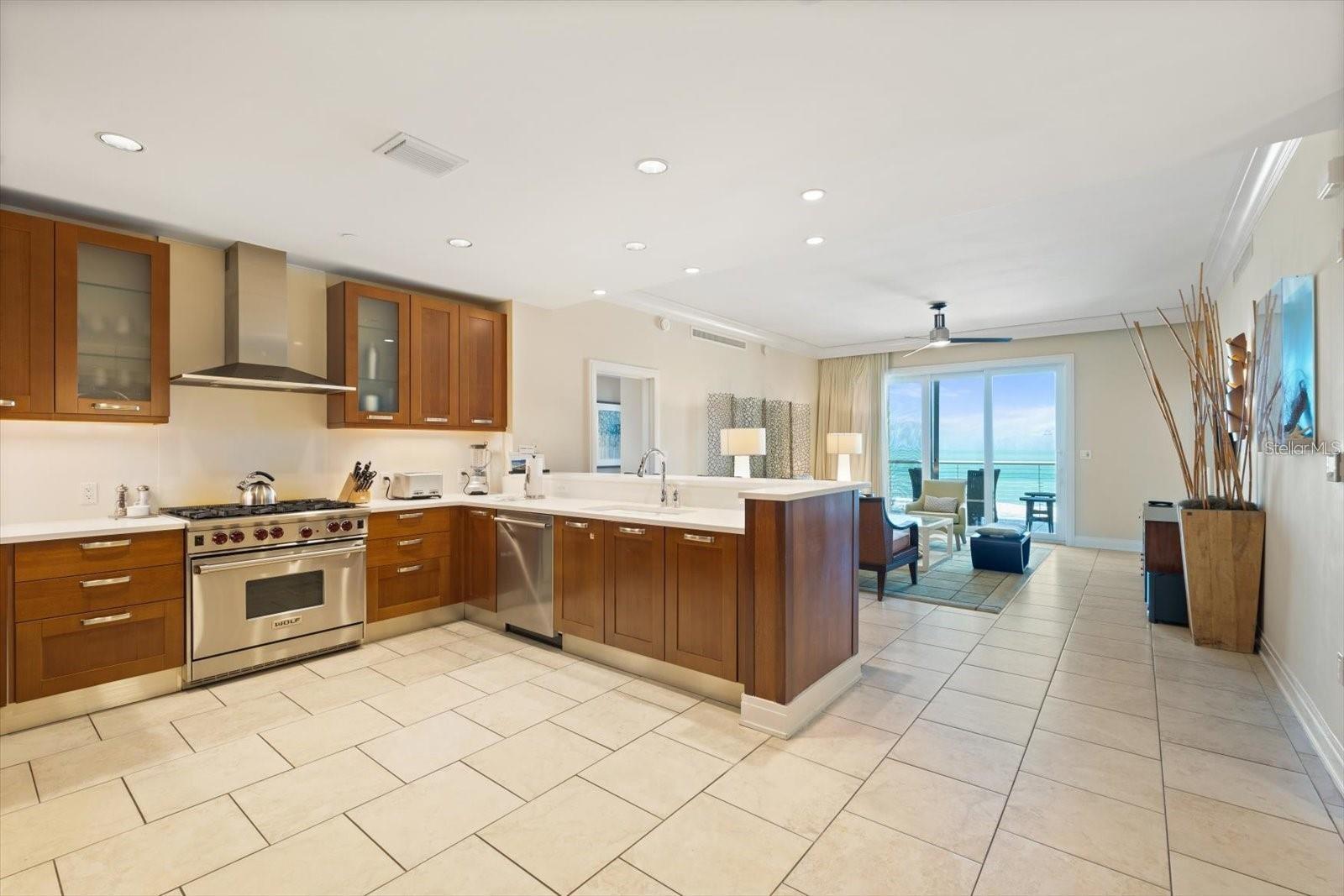 915 SEASIDE DR #405, WEEKS 22-23 — photo 4