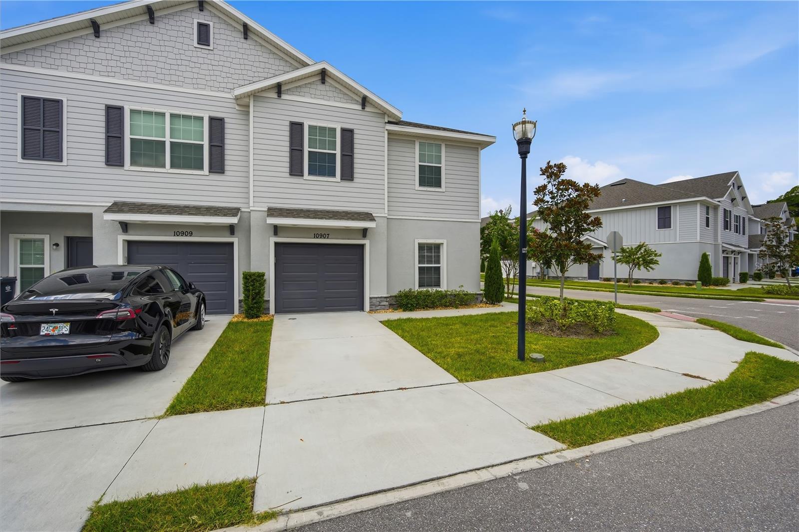 10907 QUICKWATER CT — photo 2