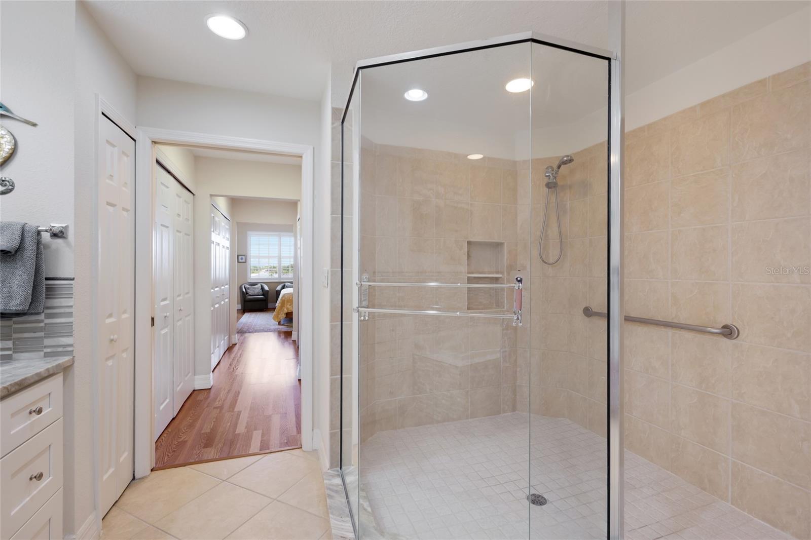 5100 JESSIE HARBOR DR #404 — photo 33