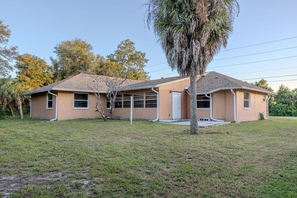 1570 S BISCAYNE DR — photo 28