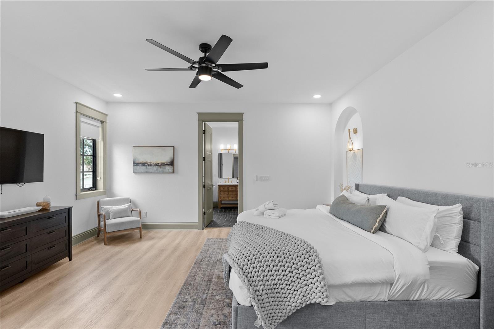 417 W ROSS AVE #2 — photo 20