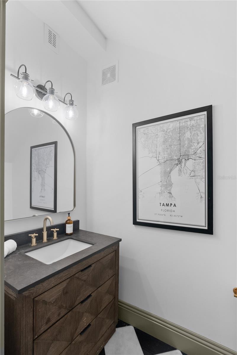 417 W ROSS AVE #2 — photo 43