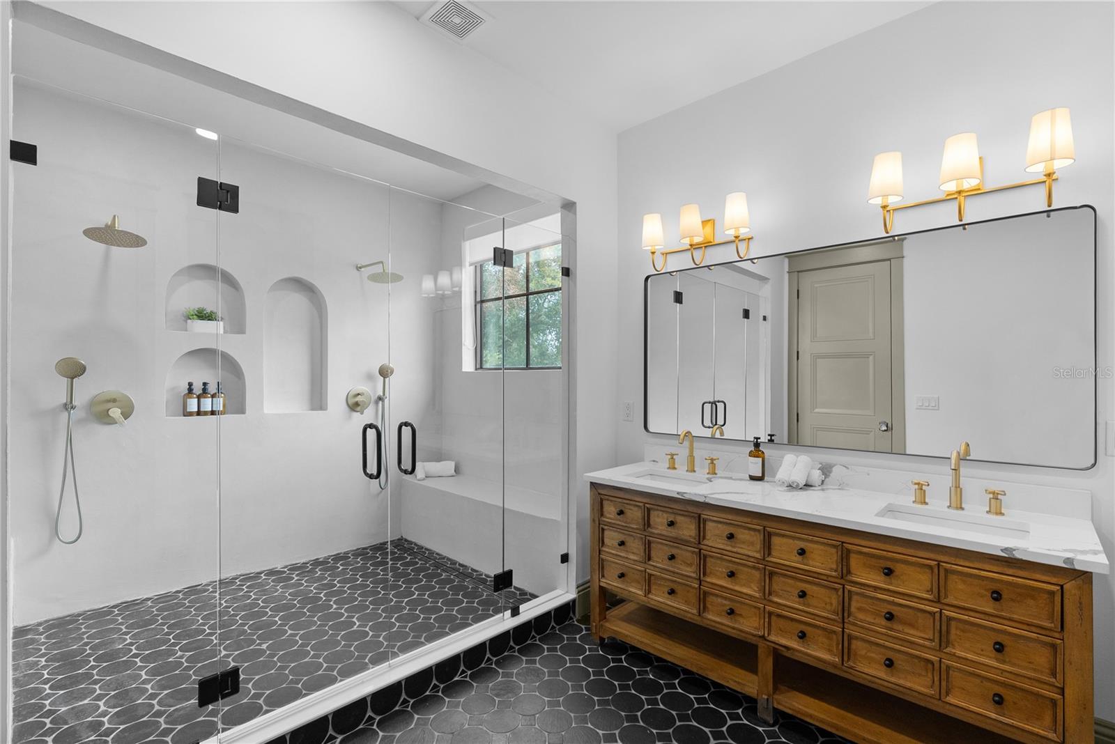 417 W ROSS AVE #2 — photo 24