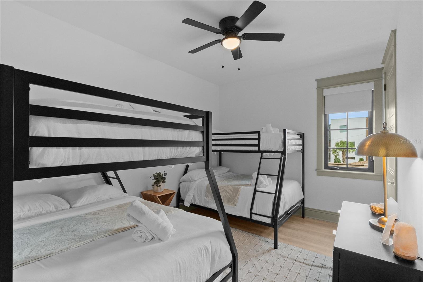 417 W ROSS AVE #2 — photo 27