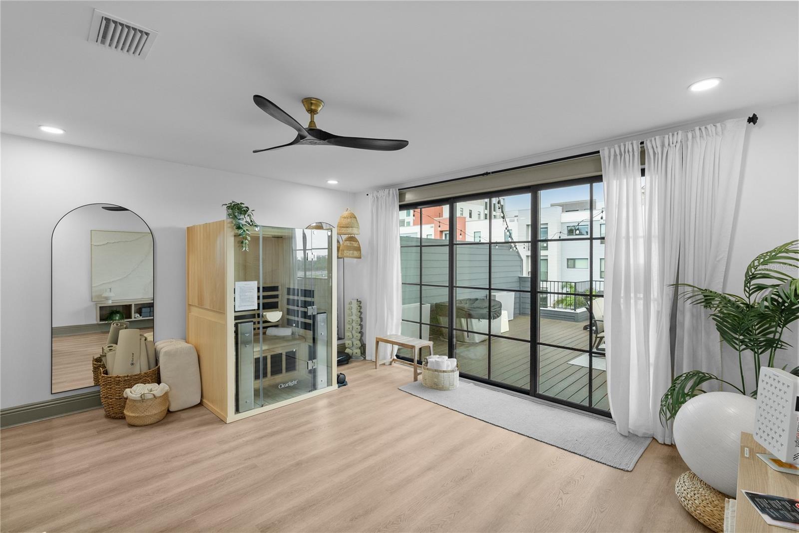 417 W ROSS AVE #2 — photo 31