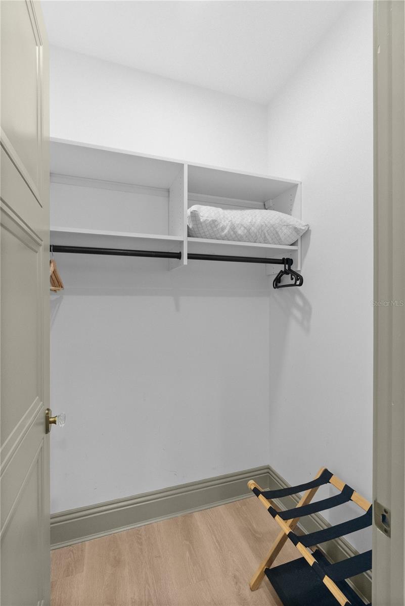 417 W ROSS AVE #2 — photo 35