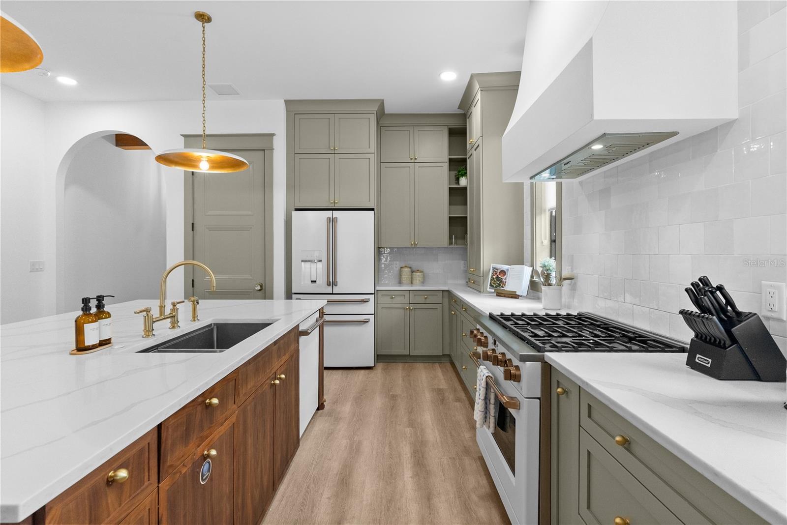 417 W ROSS AVE #2 — photo 10