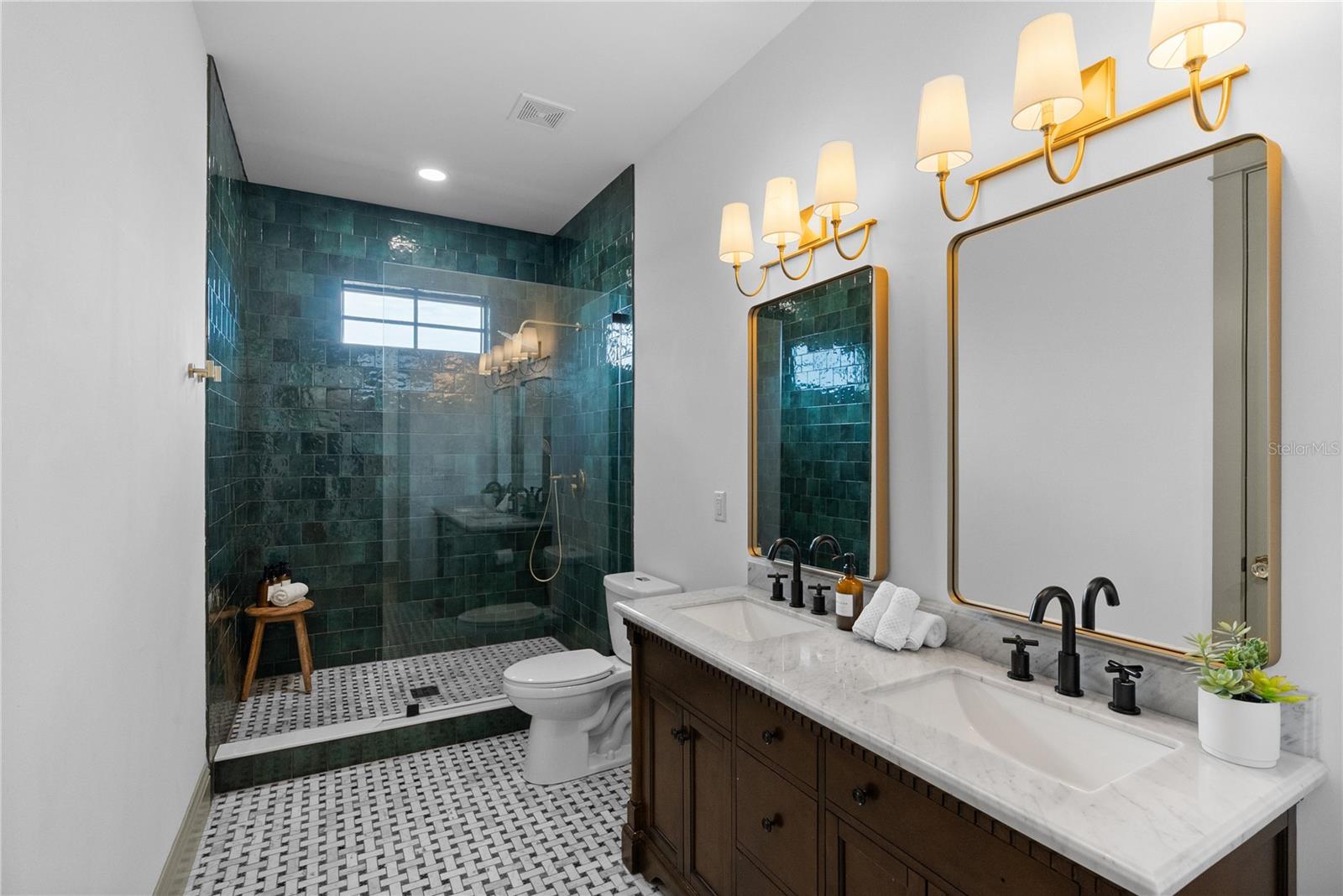 417 W ROSS AVE #2 — photo 28