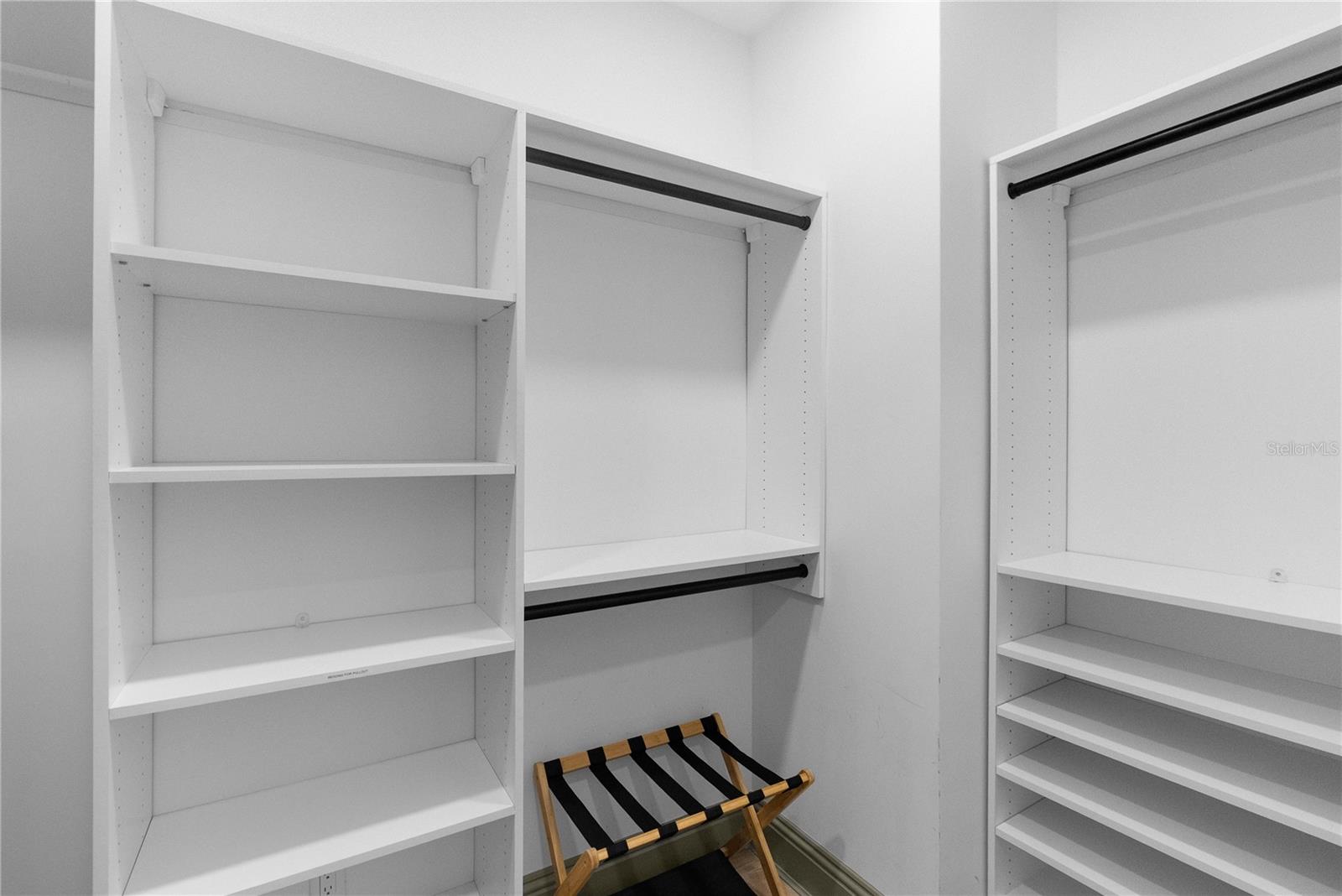 417 W ROSS AVE #2 — photo 36