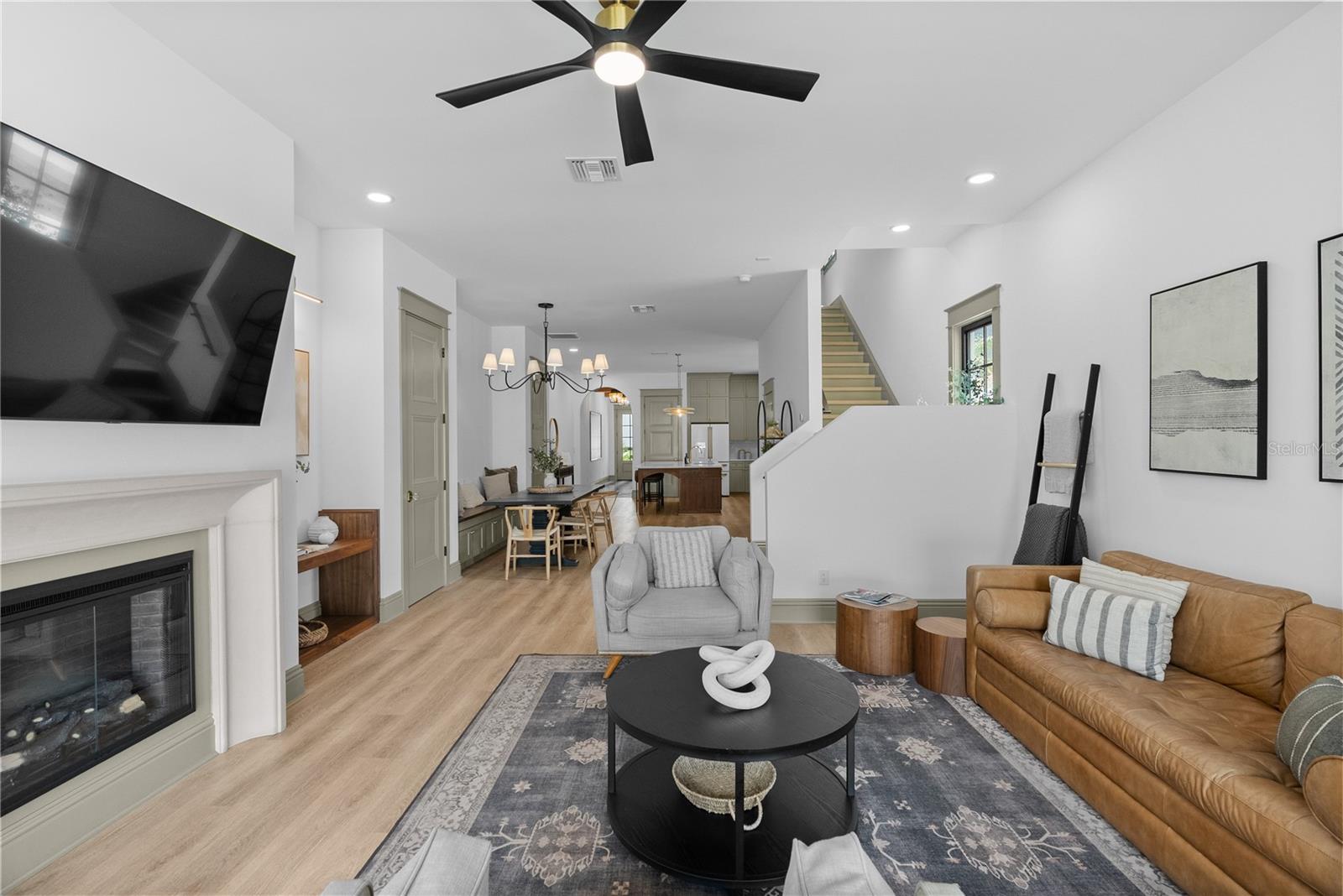 417 W ROSS AVE #2 — photo 18