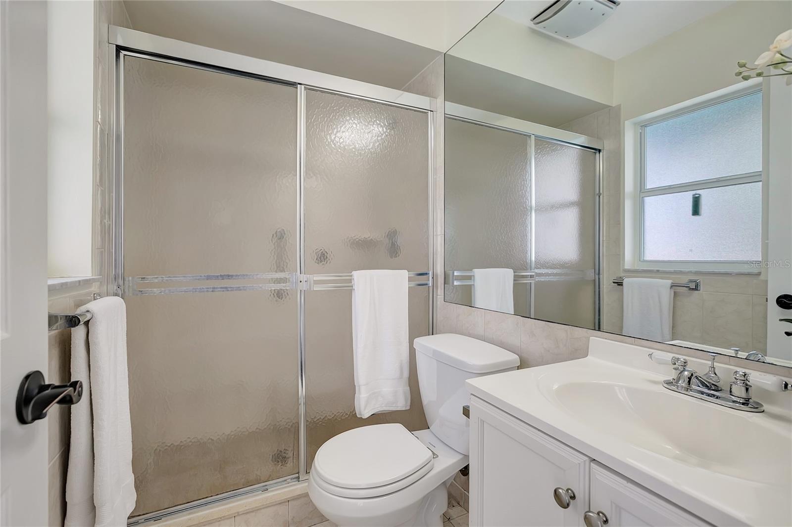 9619 TOWANDA LN — photo 32